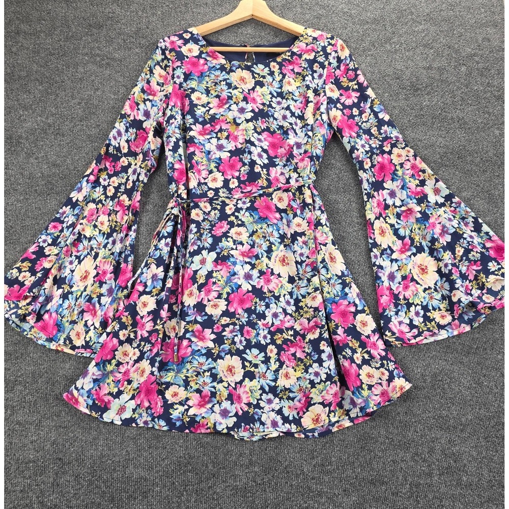 55-LuLu's Dress Wmns Medium Navy Blue Floral Bell Sleeve Fit & Flare Mini A-Line - Picture 3 of 16